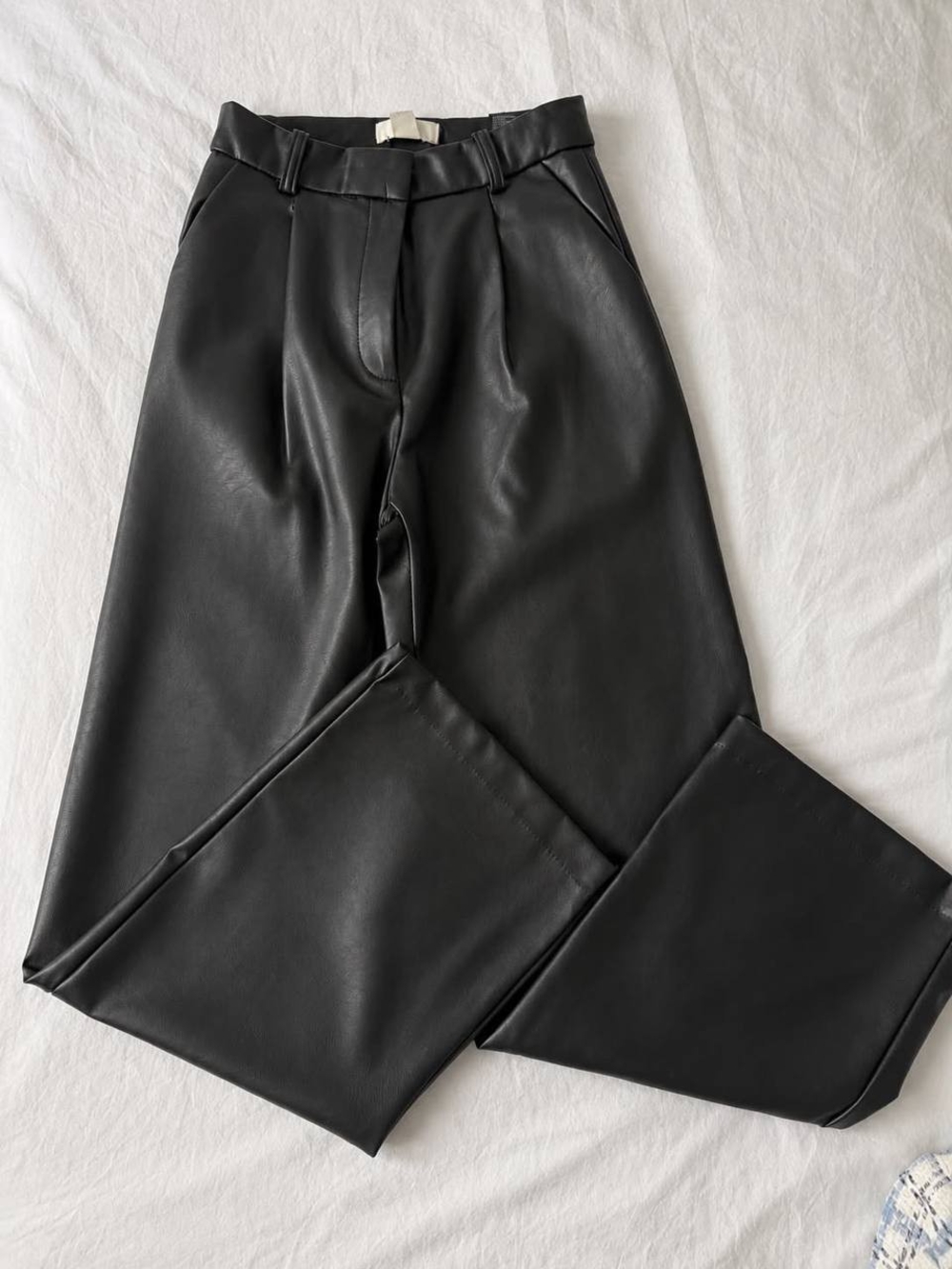 H&M Women’s Black Faux Leather Trousers Size 34
